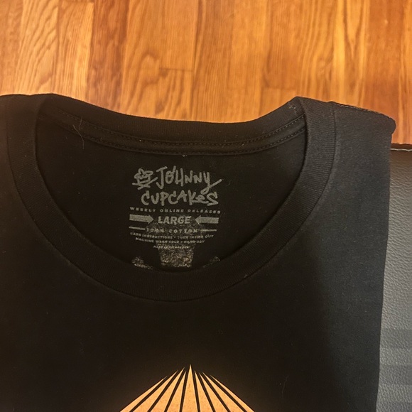 Johnny Cupcakes Lord Raiden Size Large 100% Cotton T-Shirt!! Black - Picture 4 of 5